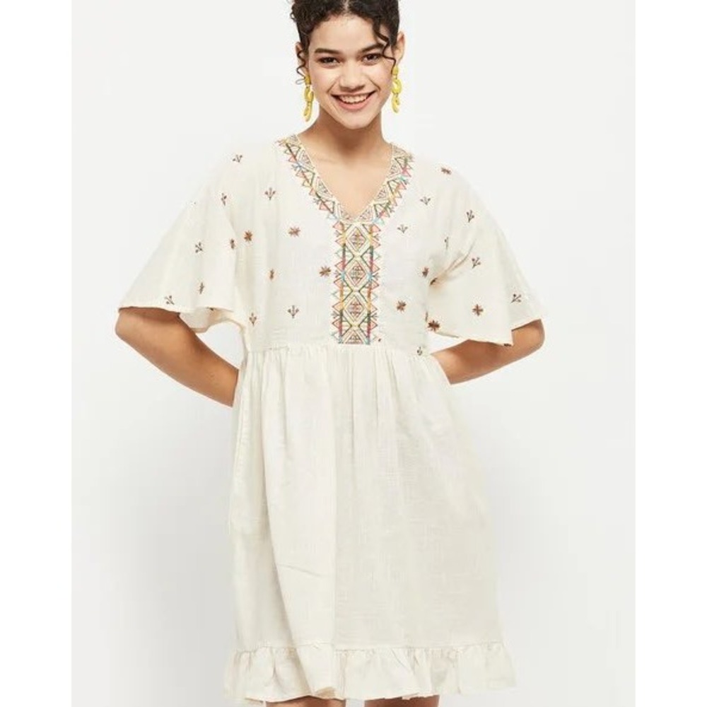 Max Women Cream Cotton Boho Embroidered V-Neck Ruffle Hem Mini Dress